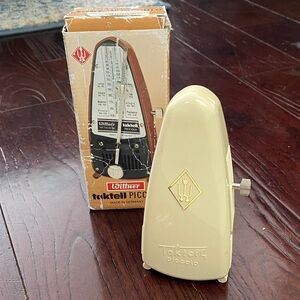 Wittner Taktell Piccolo Metronome 832 Ivory Germany Made